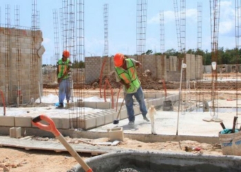 Alza a las gasolinas genera pérdidas en la industria de la construcción