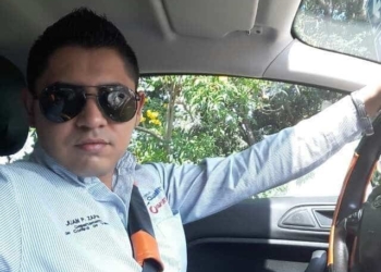 Supervisor de empresa telefónica hace ‘bisnes’ con cargo a sus compañeros