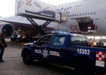 PFP asegura a colombianos con 115 mil dólares en Aeropuerto de Cancún