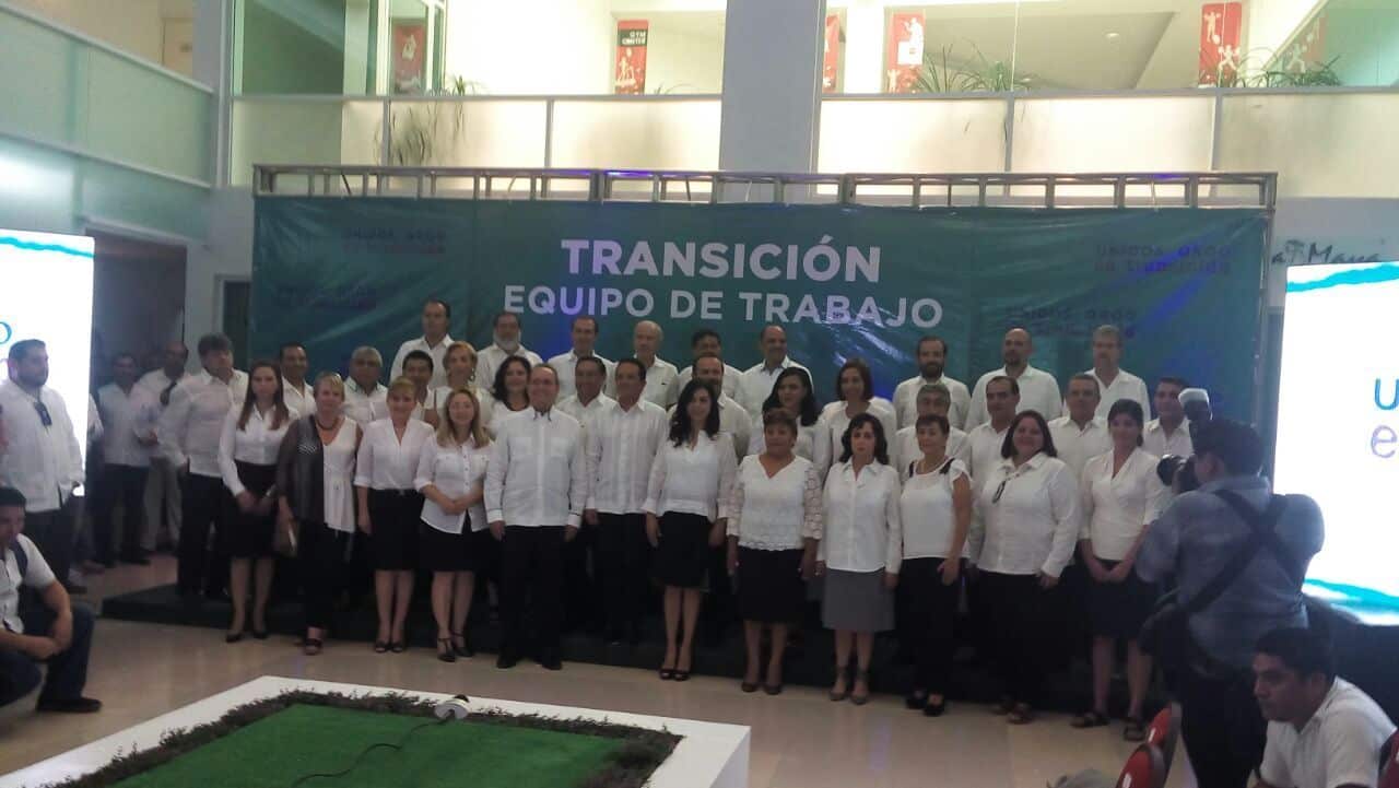 Nombra Carlos Joaquín a su equipo de Transición