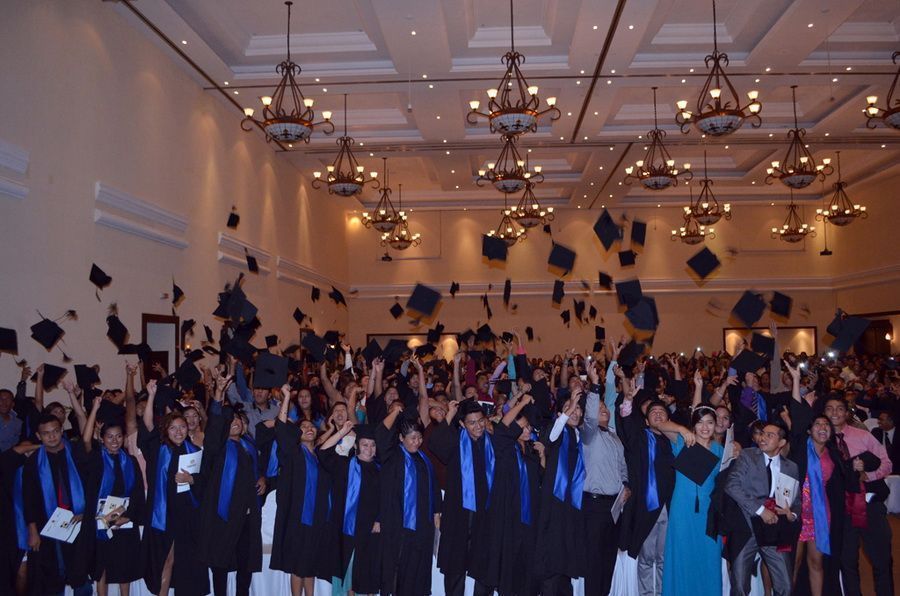 Graduación escolar nuevo negocio