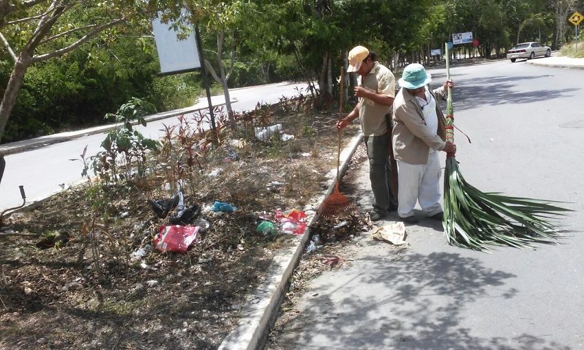 Refuerzan acciones ante lluvias en Solidaridad