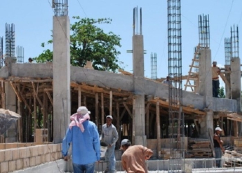 Constructores en riesgo de “salir bailando” con el Gobierno