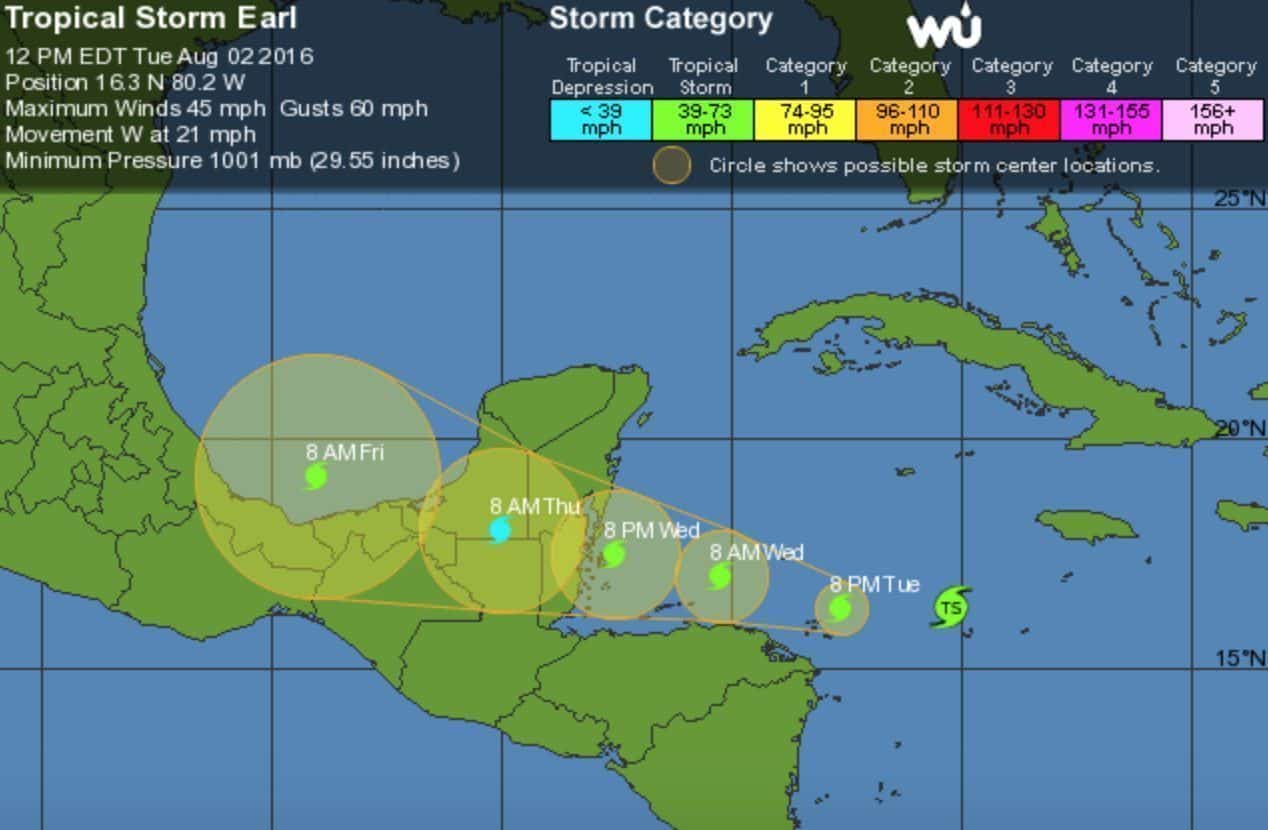 “Earl” tocará tierra como Huracán Categoría 1