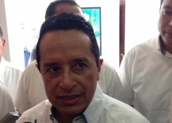 Carlos Joaquín, preparado para recibir un Estado en números rojos