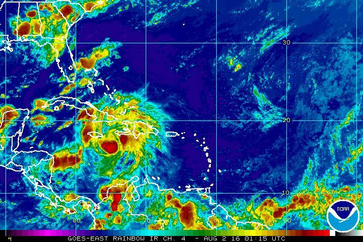 Onda tropical continúa su trayectoria hacia la Península de Yucatán