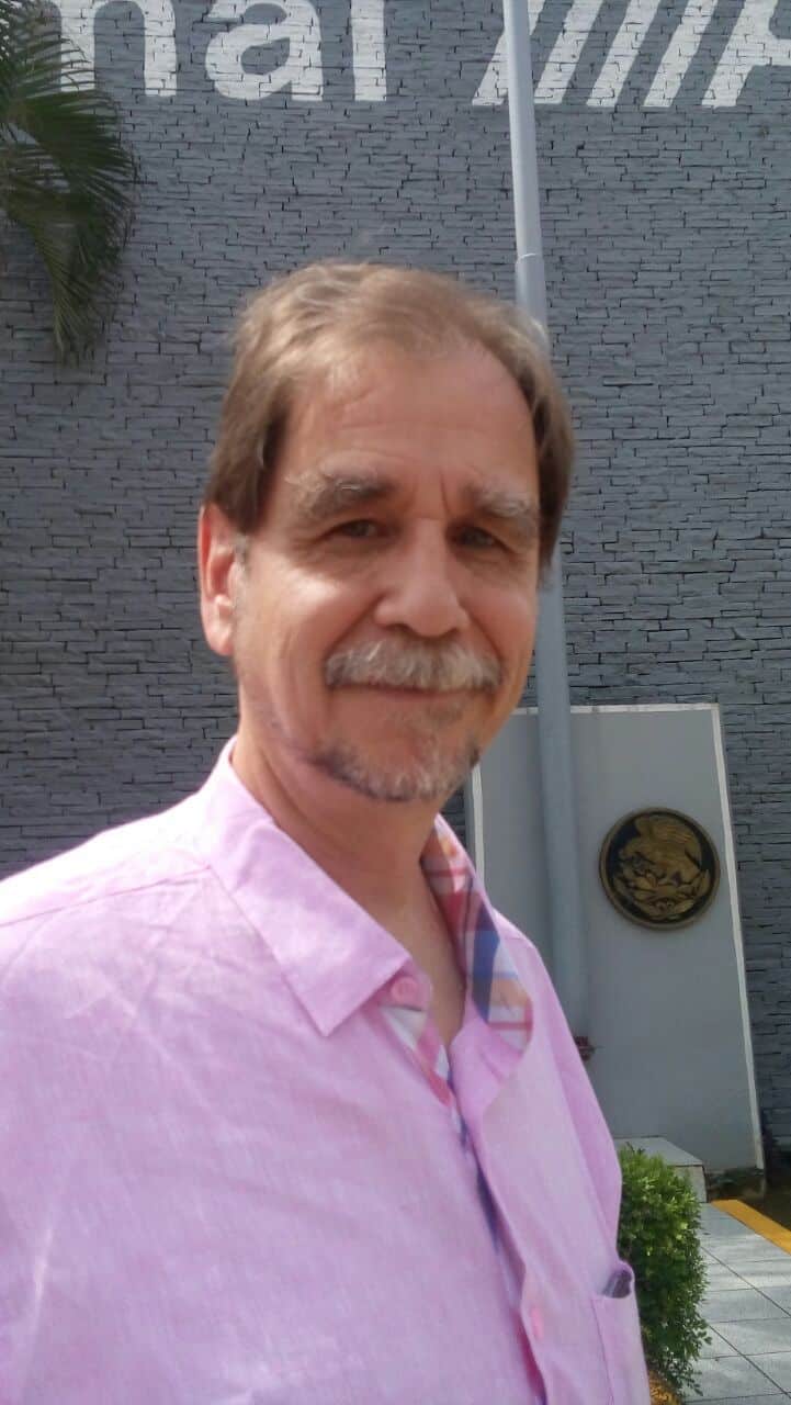 Agustín Basave; culpable de la toma de protesta de Carlos Joaquín