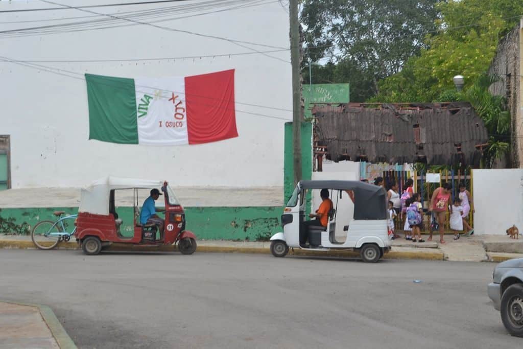Se desata conflicto entre moto taxis de Tihosuco