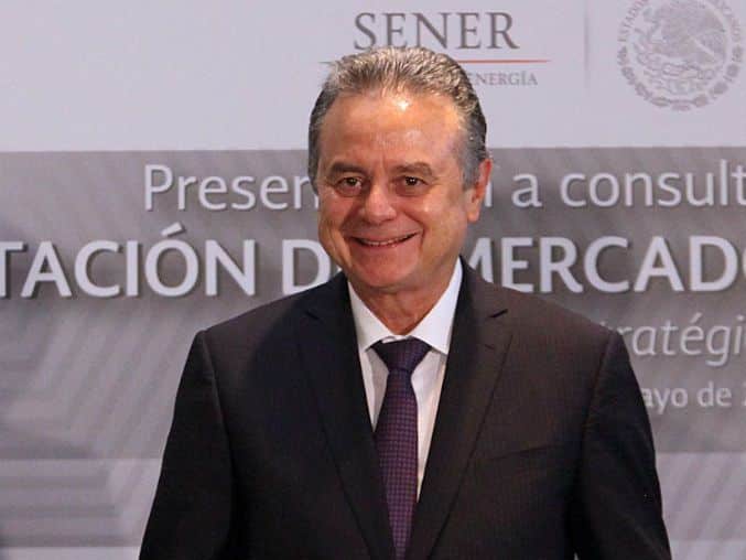Pedro Joaquín asistirá a la toma de protesta de su hermano Carlos, en representación de Peña Nieto