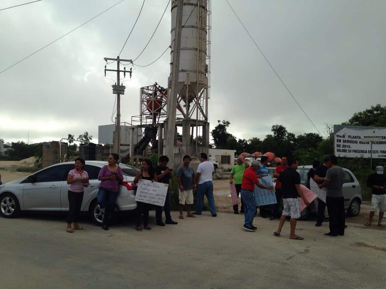 Vecinos exigen remoción de planta constructora Promo Casa