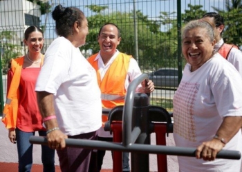 Encabeza reapertura del parque del Adulto Mayor el presidente municipal Juan Carrillo
