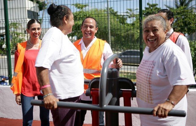 Encabeza reapertura del parque del Adulto Mayor el presidente municipal Juan Carrillo