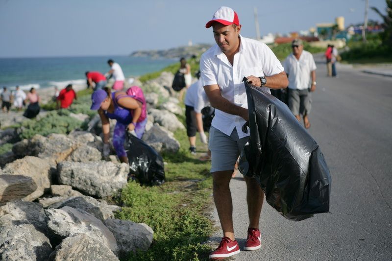 Juan Carrillo promueve el turismo sostenible en Isla Mujeres