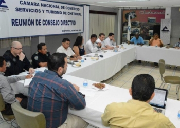 Coordina acciones Luis Torres para reactivar economía de Chetumal