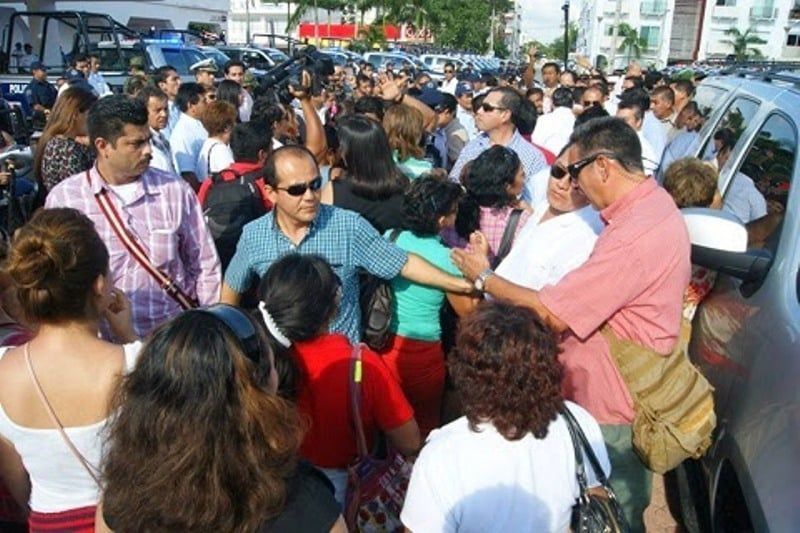 Quintanarroenses seguiremos pagando escoltas de ex funcionarios