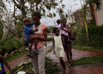 El huracán Matthew deja al menos 280 muertos y grandes destrozos a su paso por Haití