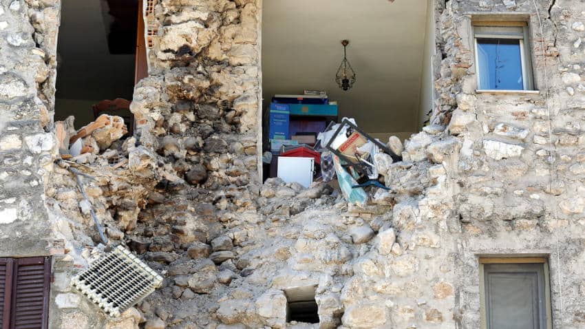 Un sismo de magnitud 6.6 sacude el centro de Italia, el más fuerte en 30 años