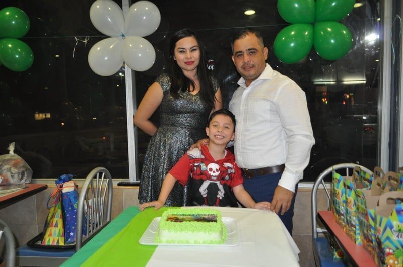 Cumple un año más de vida Mateo Schultz León
