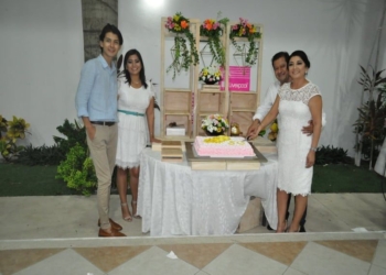 Celebra Su Onomástico Fanny Gómez Rodríguez
