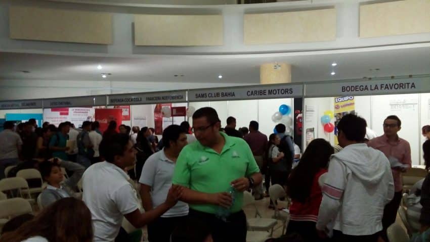 Desplazan a empresas locales en 1ª Feria del Empleo