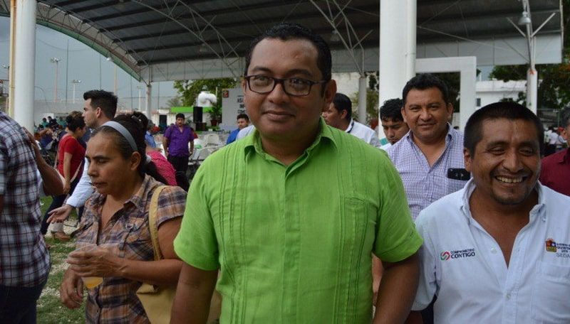 La grilla dice: Oso mundial de Roberto Poot