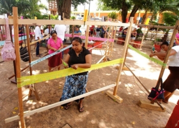 Impulsa gobierno de Laura Fernández a los artesanos de Puerto Morelos