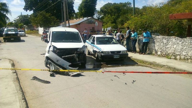 Accidente en Bacalar deja dos personas lesionadas