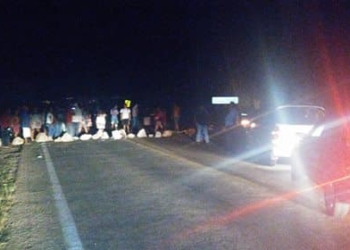 Ejidatarios morelenses bloquean carretera Federal