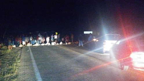 Ejidatarios morelenses bloquean carretera Federal