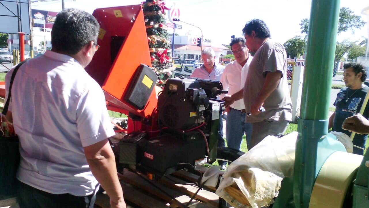 Fortalecen con maquinaria a productores quintanarroenses de pitahaya