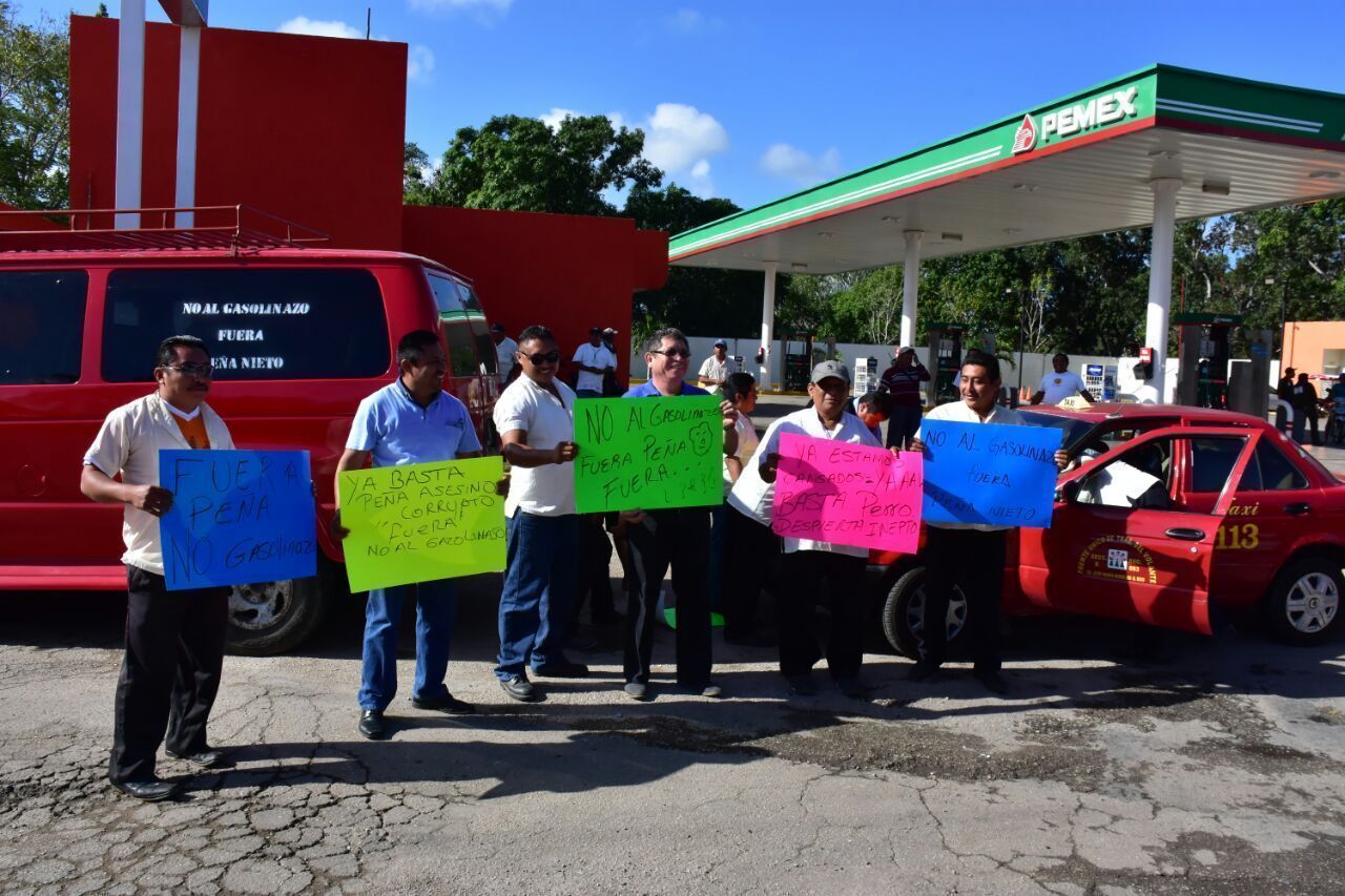 Taxistas de JMM se suman a la cruzada contra incremento a la gasolina