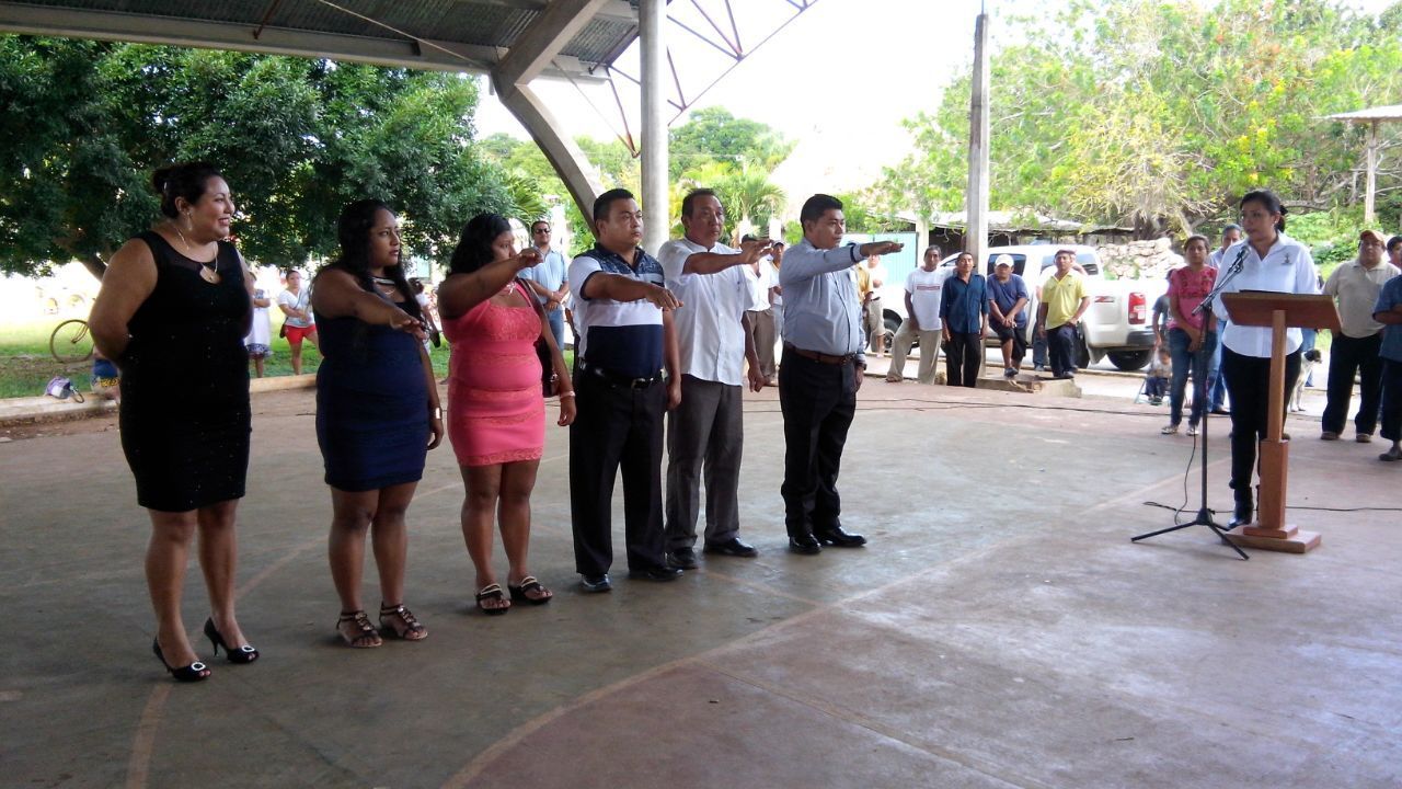 Toman protesta alcaldes y delegados en el Municipio FCP