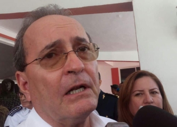 Pide López Mena ‘otro chancecito’ para los funcionarios del actual gobierno