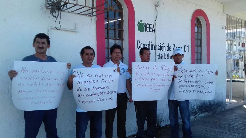Trabajadores del IEEA exhiben incompetencia de Rafael Quintanar