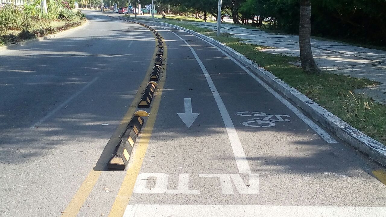 Ciclovías, costosas e inservibles