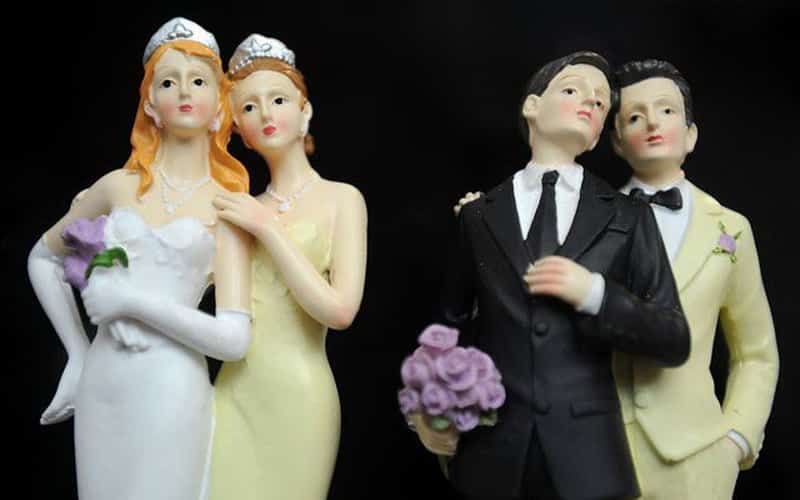 Parejas del mismo sexo le huyen a bodas colectivas