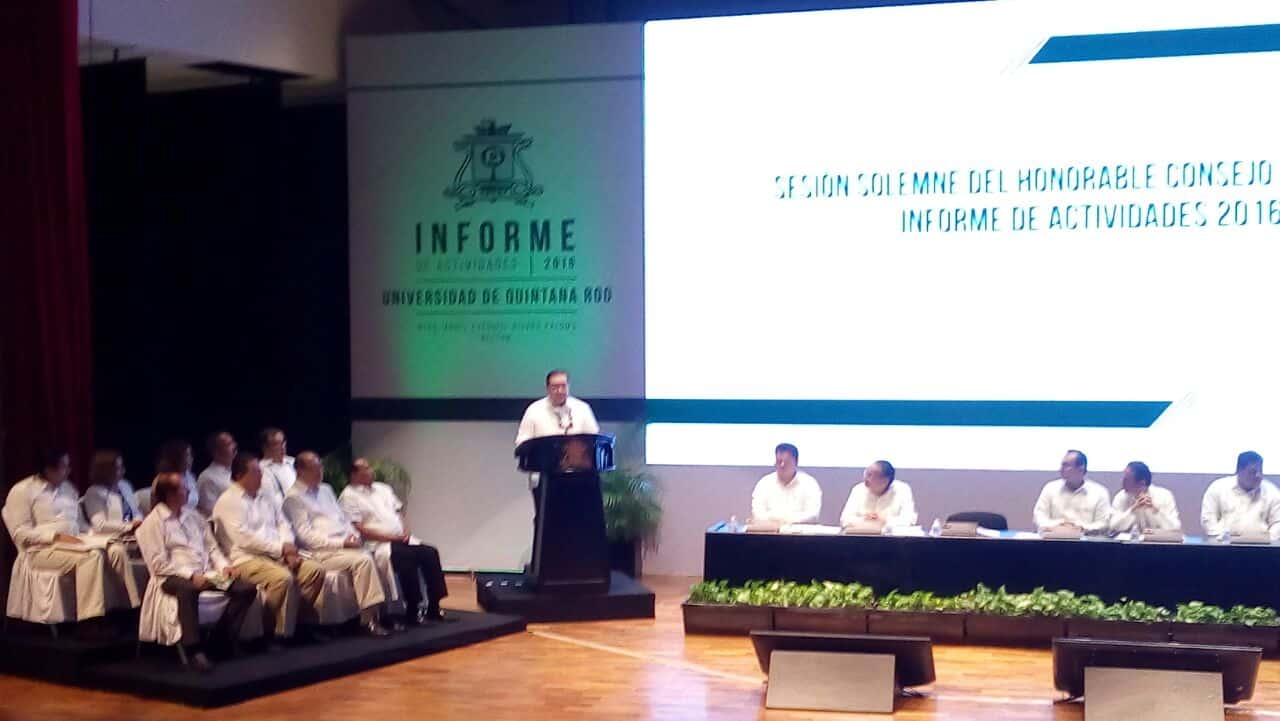 Ángel Rivero Palomo y su “florido” 2do. Informe de Actividades