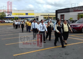 Desalojan Plaza las Américas por simulacro de Protección Civil