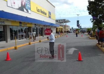 Desalojan Plaza las Américas por simulacro de Protección Civil