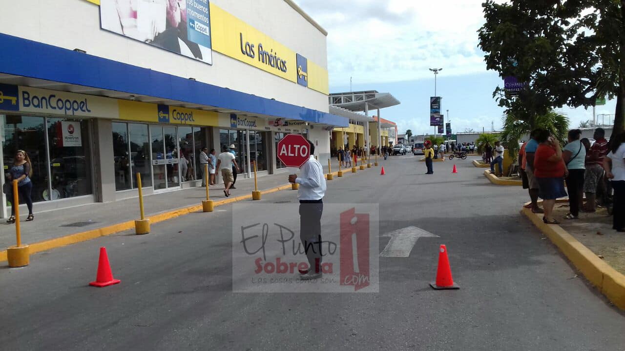 Desalojan Plaza las Américas por simulacro de Protección Civil