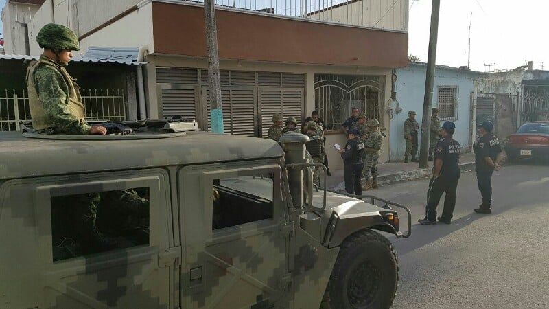 Encuentra el Ejército granadas de instrucción