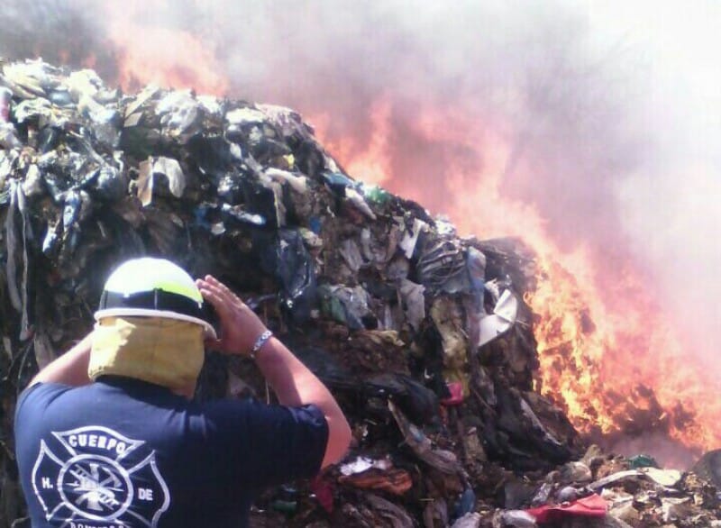 Sofocan incendio en el basurero de Chetumal