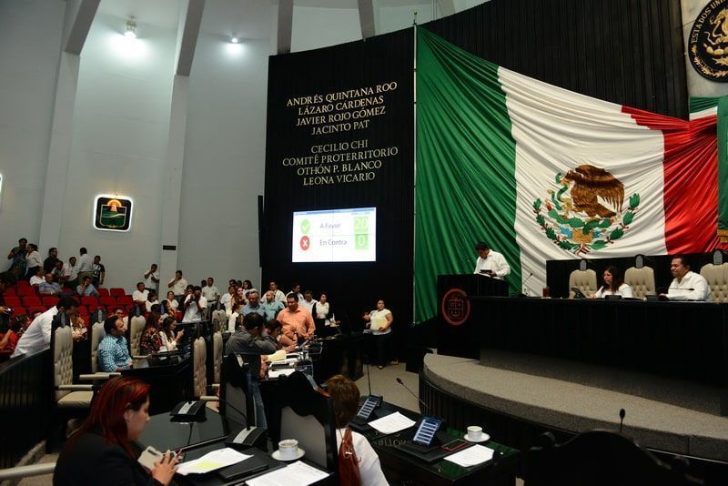Presentan PRI y PAN iniciativas para eliminar la figura del fuero