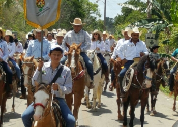 Magna cabalgata Expomor 2017