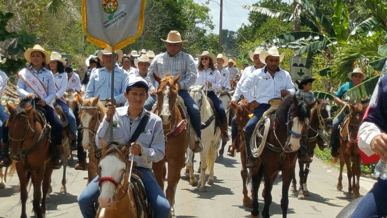 Magna cabalgata Expomor 2017