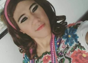 El comediante yucateco “La Candelaria”, escapa por la puerta falsa