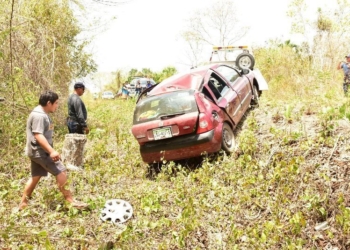 Accidente viste de gris arranque de operativo de Semana Santa en JMM
