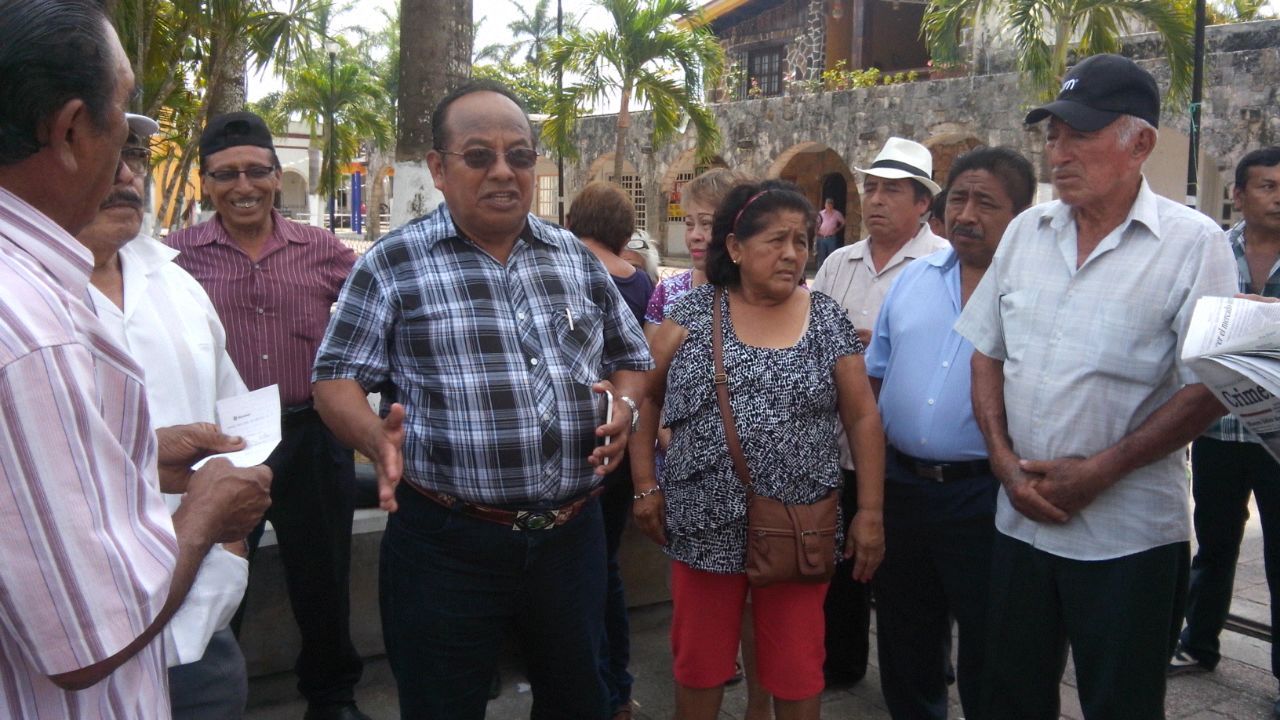 Ejidatarios de Felipe Carrillo Puerto amenazan con bloqueo carretero