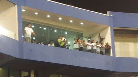 Destina Carlos Joaquín privilegiado palco del «Beto Ávila» a niños con vulnerabilidad