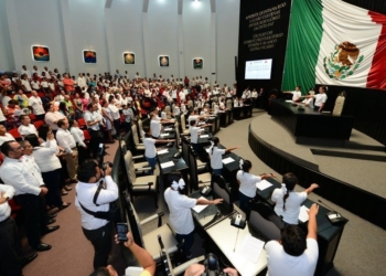 Instalan el Séptimo Parlamento Infantil de Quintana Roo